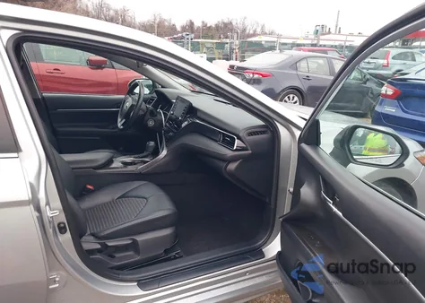 2021 Toyota Camry Se z USA, uszkodzony, nr VIN 4T1G11AK6MU467841